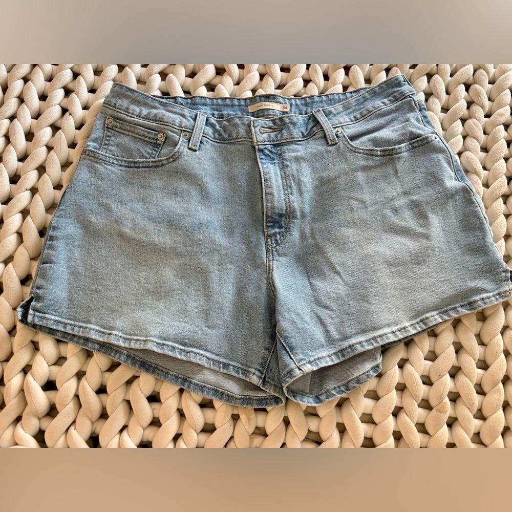 Levi’s A-line Shorts